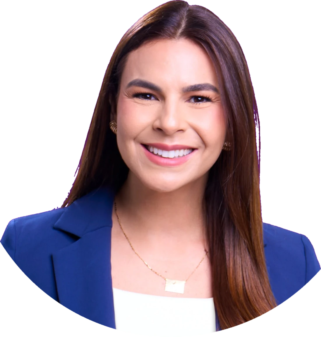 Mariana Carvalho, de blazer azul-marinho, sorrindo